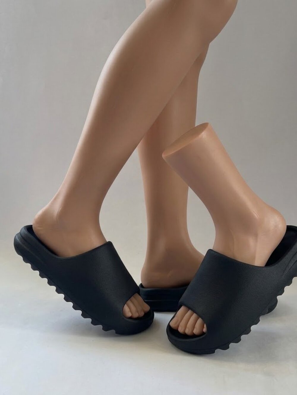 YZY Yeezy Slides YS-01 Men's Foam Slide Sandals Black size 11 US-10 UK